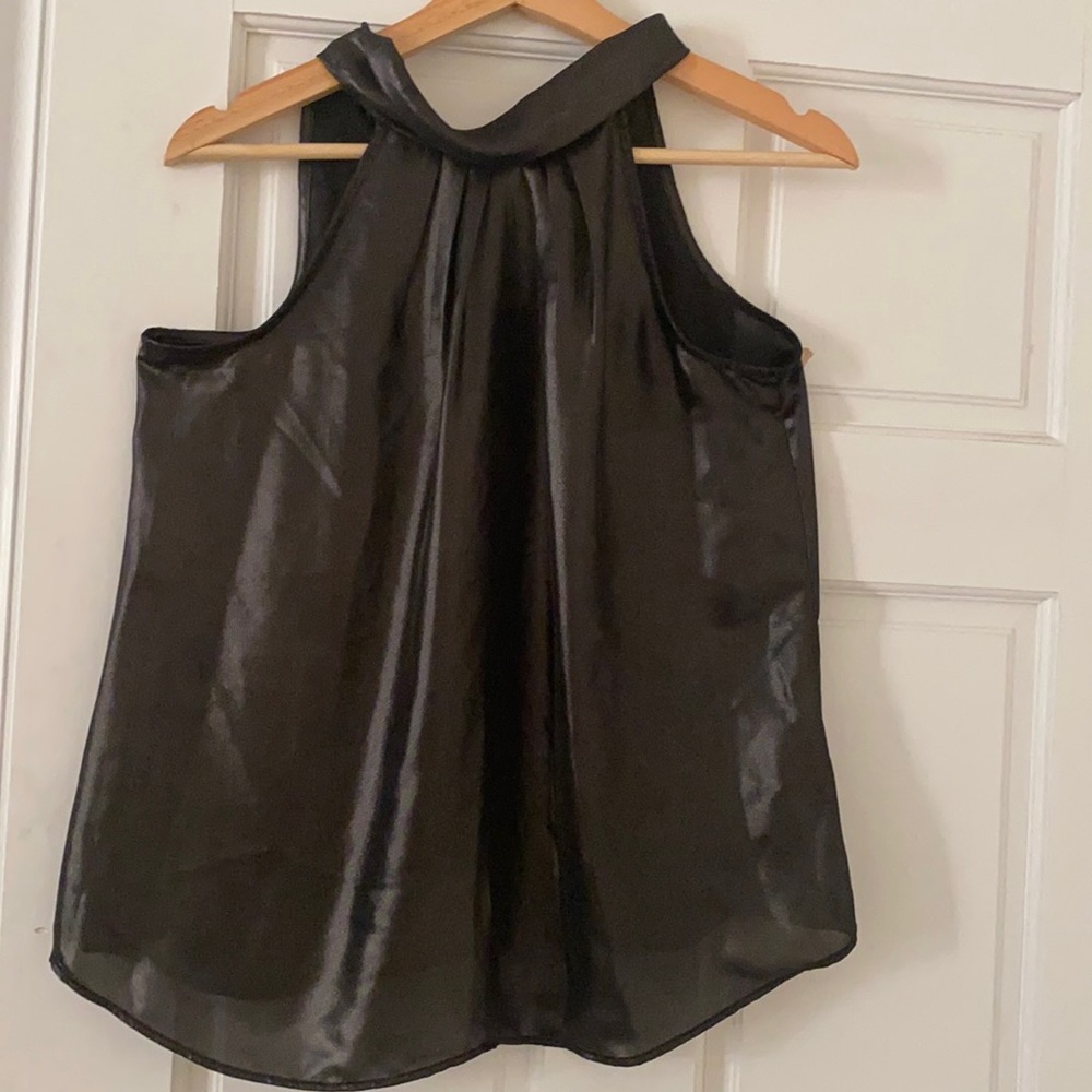 the thinnest sleeveless blouse for a summer night